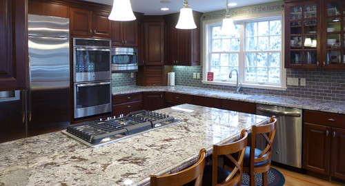 Bianco Antico Granite Dark Cabinet Backsplash Ideas